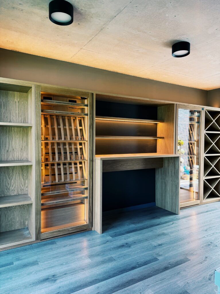 Vinoteca + mueble particular en Valencia